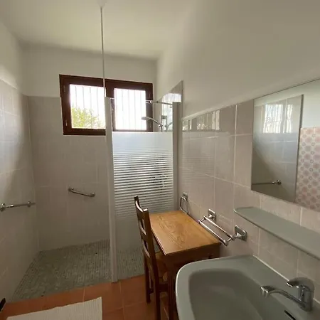 Maison Dans Les Bois Avec Piscine *