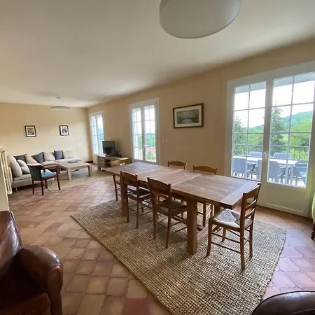 Maison Dans Les Bois Avec Piscine *