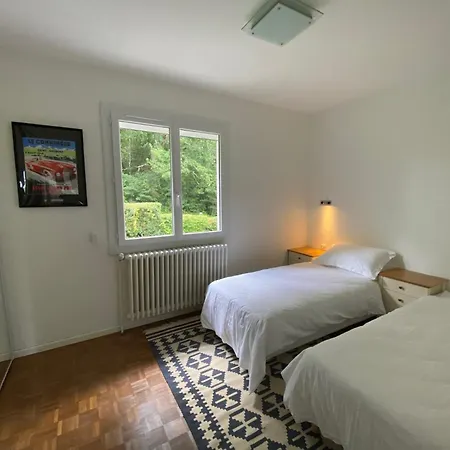 Maison Dans Les Bois Avec Piscine *