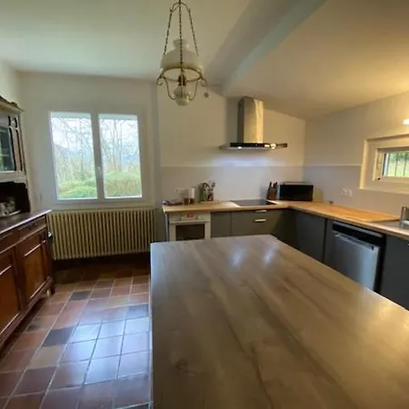 Maison Dans Les Bois Avec Piscine Villa *